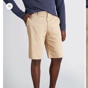 NWT American Tall flat front tan color men’s shorts